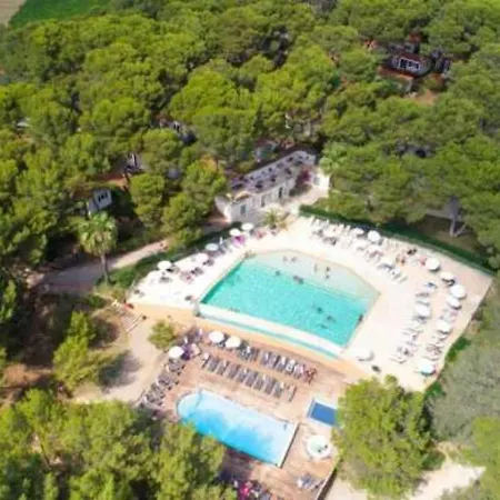 4 Etoiles - Piscine - Eechef
