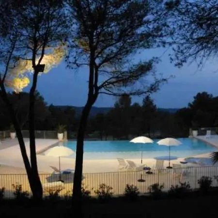 4 Etoiles - Piscine - Eechef Campsite Castelnau-de-Guers